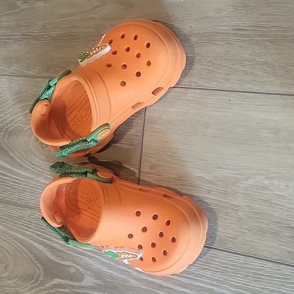 Crocs X Carrots Childs Size 8 - Picture 4 of 7